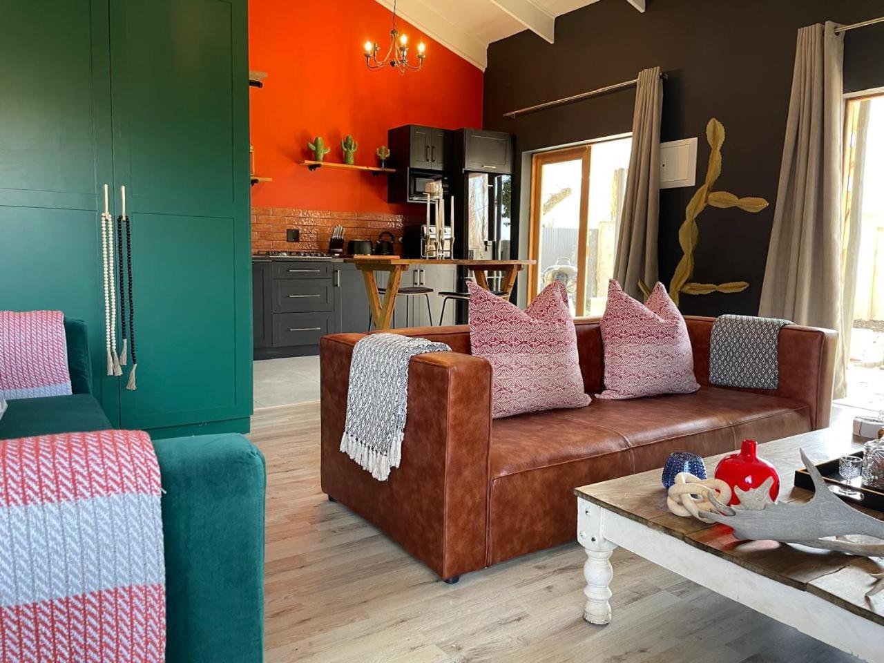 Periwinkle, Grove ,Acorn & Sage Cottages Clarens Pokoj fotografie